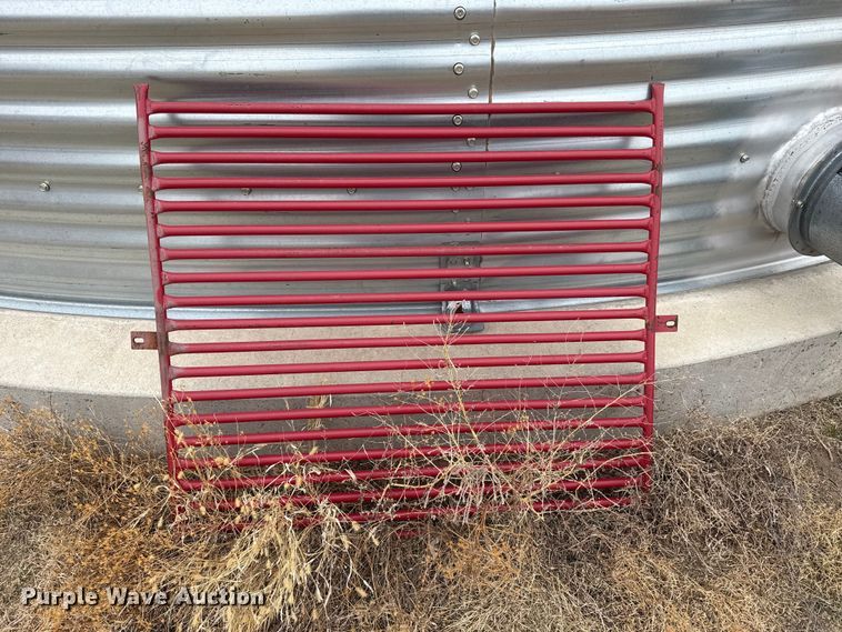 image for item DZ5375 Drive over pit augers