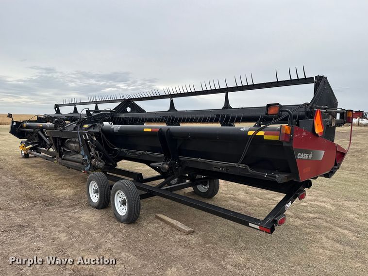 image for item DZ5376 Case IH 2042 draper head