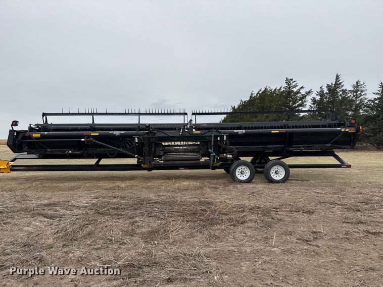 image for item DZ5376 Case IH 2042 draper head