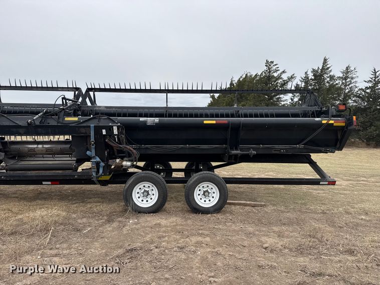 image for item DZ5376 Case IH 2042 draper head