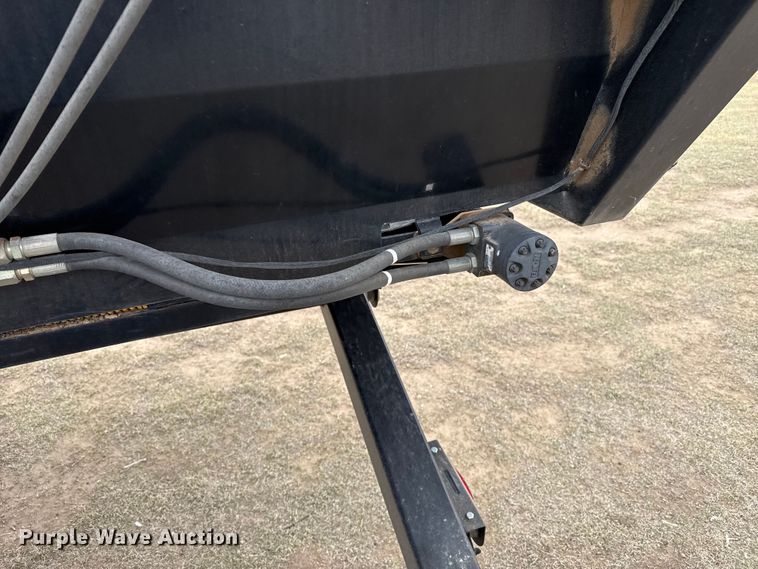 image for item DZ5376 Case IH 2042 draper head