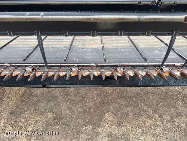 image for item DZ5376 Case IH 2042 draper head