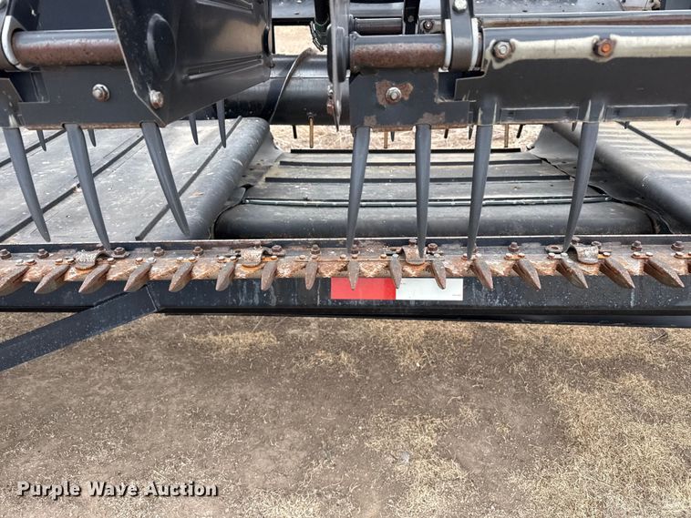 image for item DZ5376 Case IH 2042 draper head