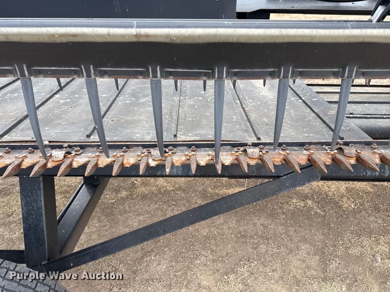 image for item DZ5376 Case IH 2042 draper head