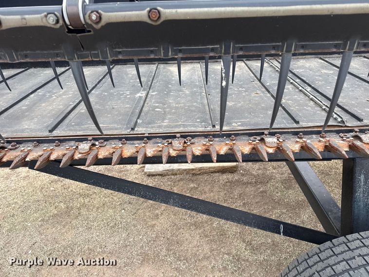 image for item DZ5376 Case IH 2042 draper head