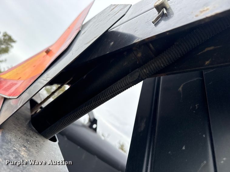 image for item DZ5376 Case IH 2042 draper head