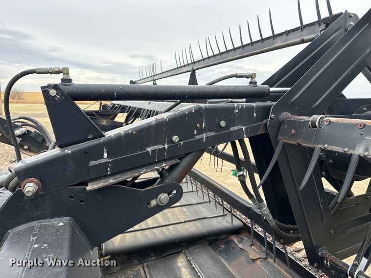 image for item DZ5376 Case IH 2042 draper head