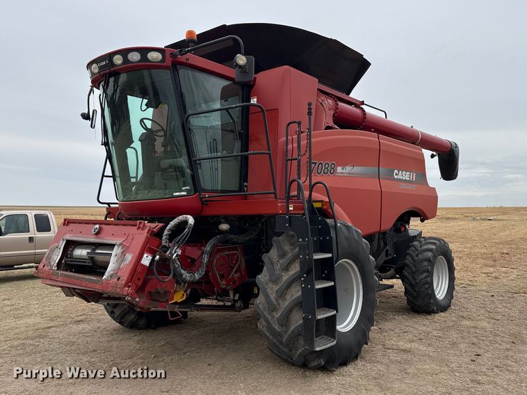 image for item DZ5377 Case IH 7088 Axial-Flow combine