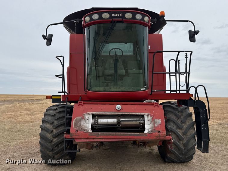 image for item DZ5377 Case IH 7088 Axial-Flow combine