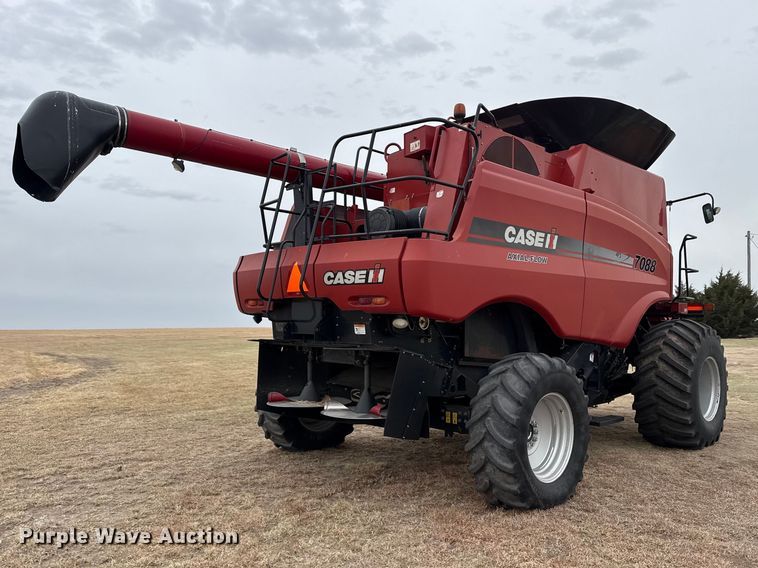 image for item DZ5377 Case IH 7088 Axial-Flow combine