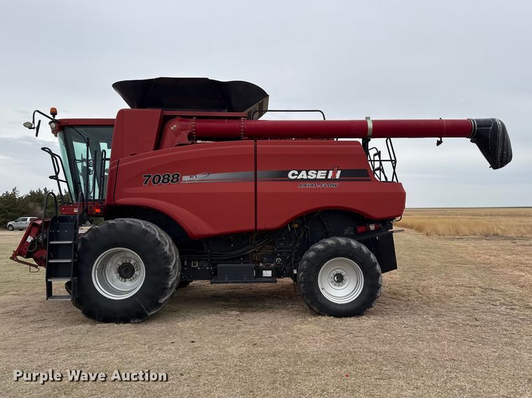 image for item DZ5377 Case IH 7088 Axial-Flow combine