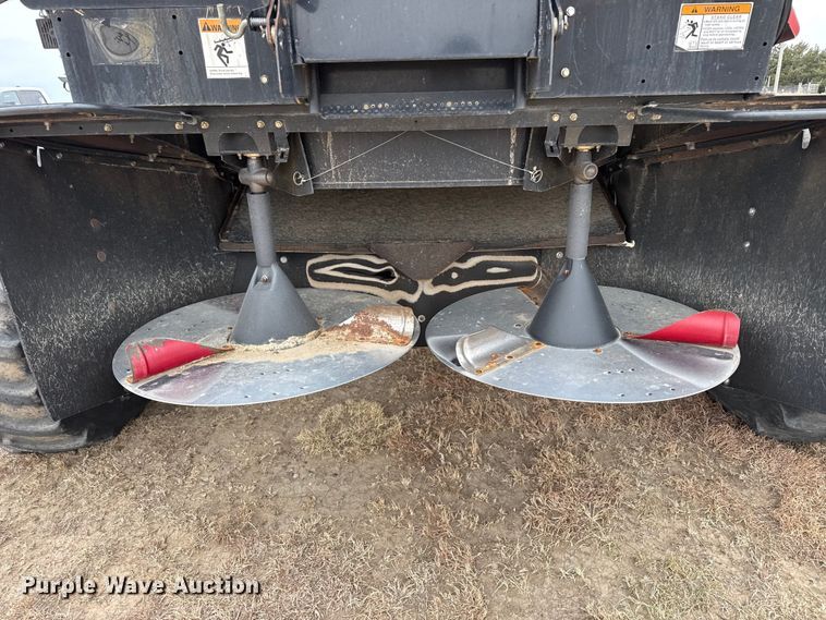 image for item DZ5377 Case IH 7088 Axial-Flow combine