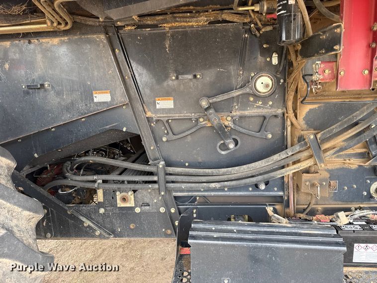 image for item DZ5377 Case IH 7088 Axial-Flow combine