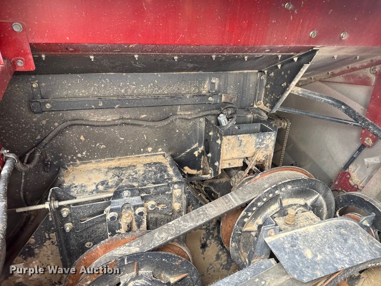 image for item DZ5377 Case IH 7088 Axial-Flow combine