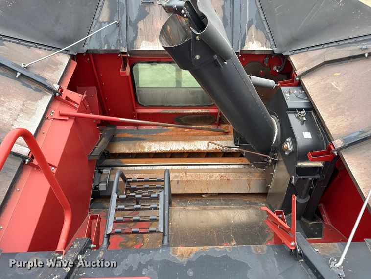 image for item DZ5377 Case IH 7088 Axial-Flow combine