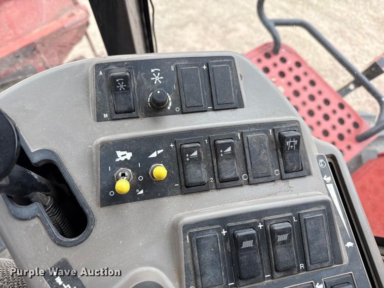 image for item DZ5377 Case IH 7088 Axial-Flow combine