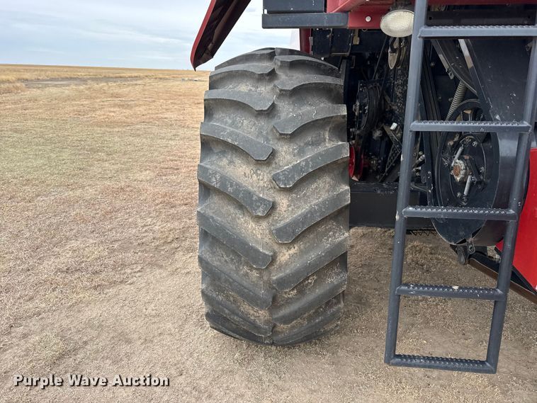 image for item DZ5377 Case IH 7088 Axial-Flow combine