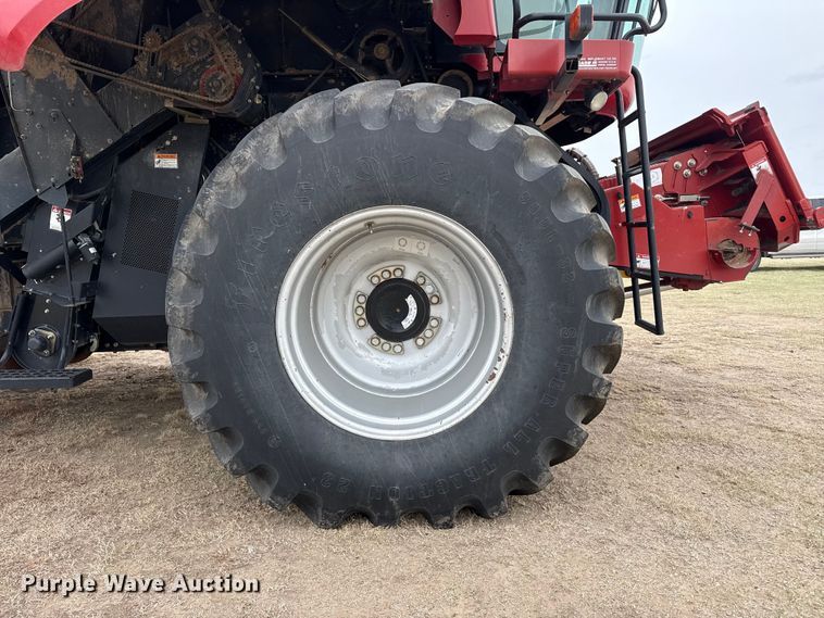 image for item DZ5377 Case IH 7088 Axial-Flow combine