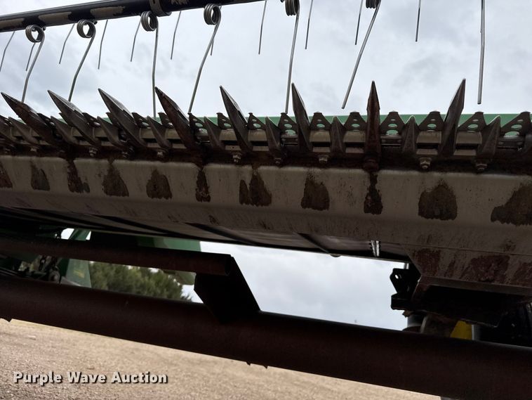 image for item DZ5378 John Deere 930D draper head