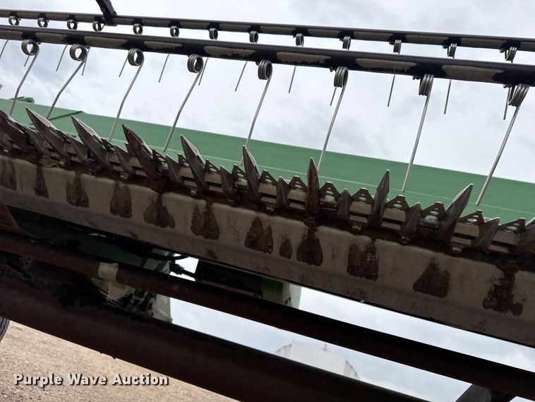 image for item DZ5378 John Deere 930D draper head