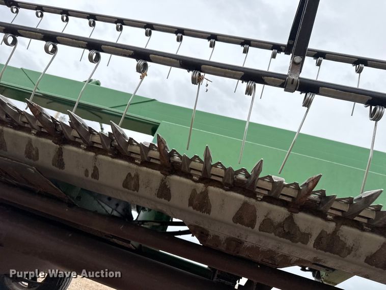 image for item DZ5378 John Deere 930D draper head