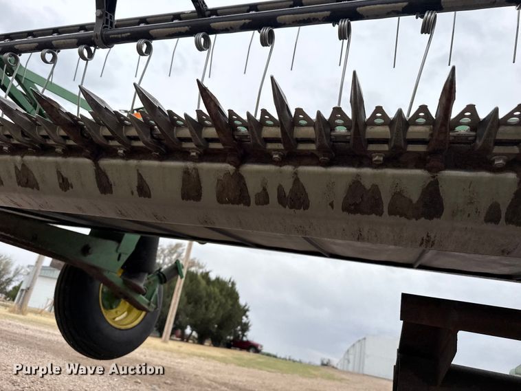 image for item DZ5378 John Deere 930D draper head