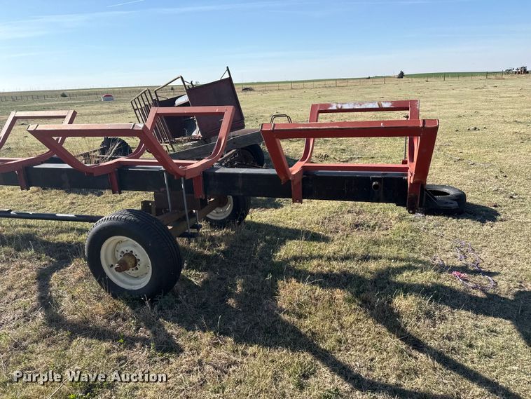 image for item DZ5427 Round bale trailer