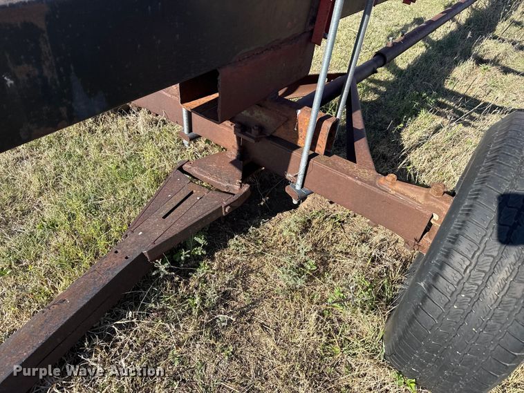 image for item DZ5427 Round bale trailer