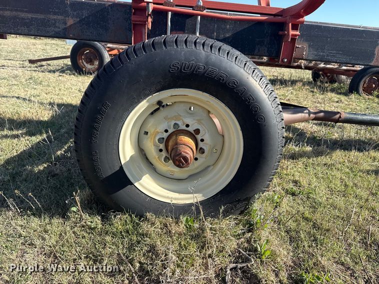 image for item DZ5427 Round bale trailer