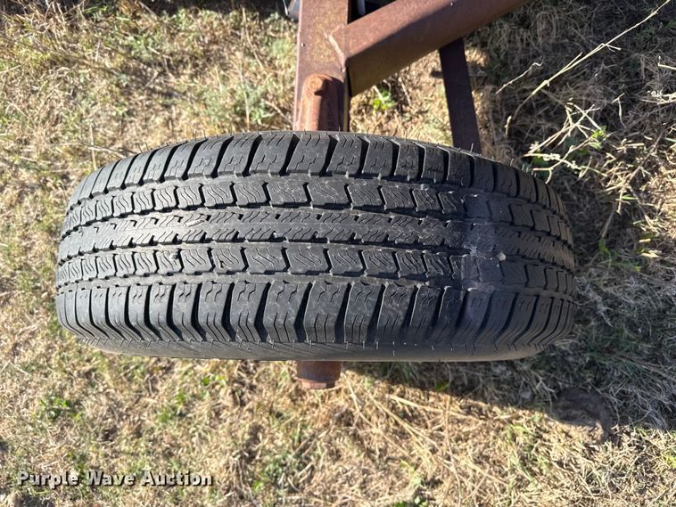 image for item DZ5427 Round bale trailer