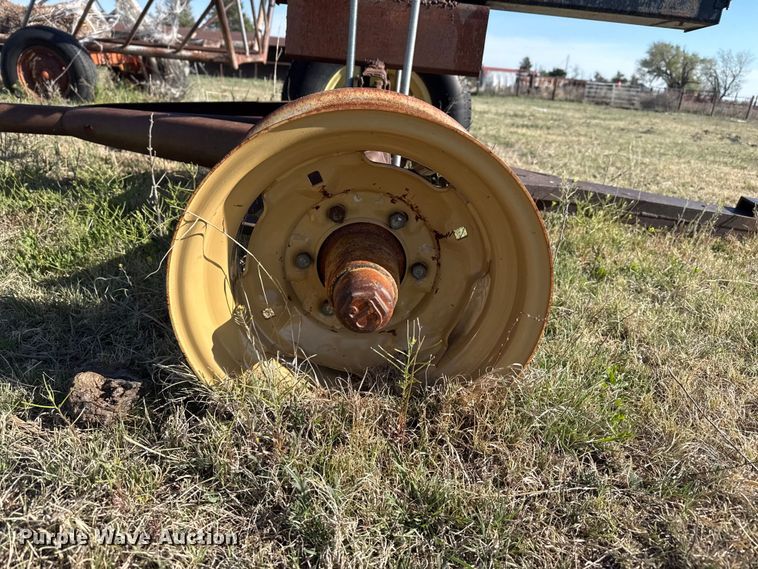 image for item DZ5427 Round bale trailer