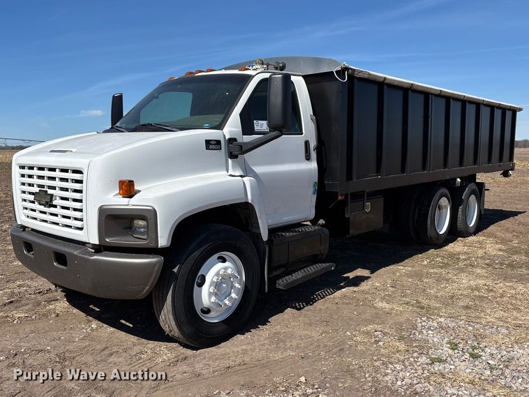 image for item EA4568 2004 Chevrolet C8500 grain truck