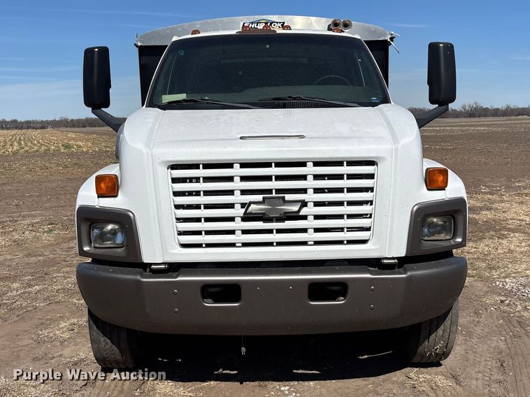 image for item EA4568 2004 Chevrolet C8500 grain truck