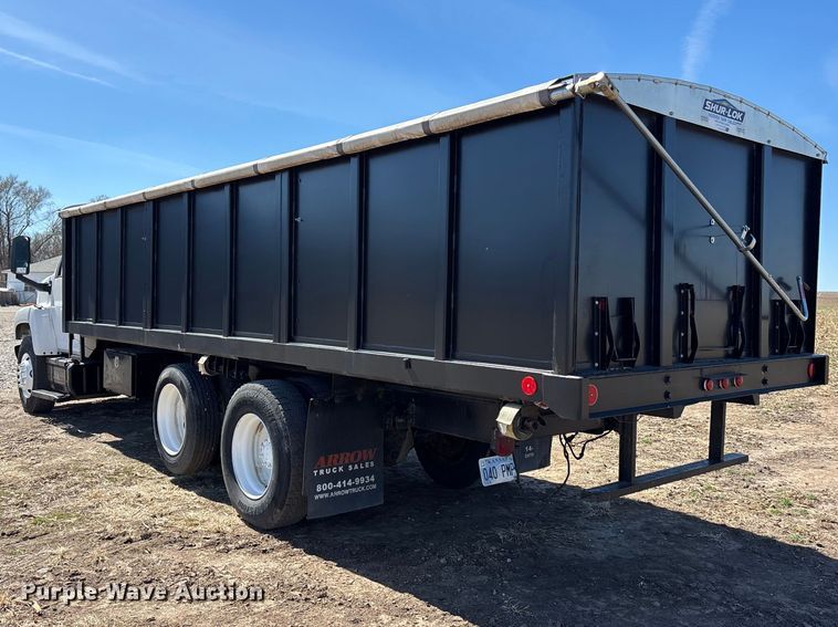 image for item EA4568 2004 Chevrolet C8500 grain truck