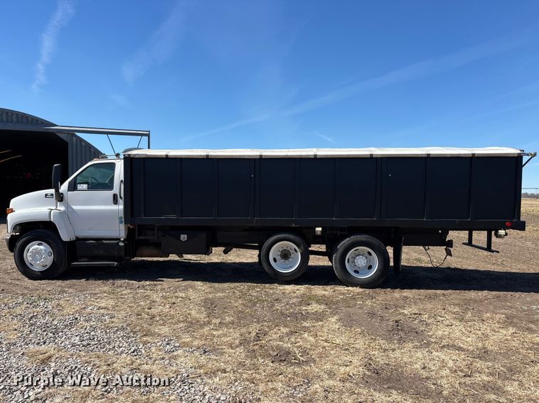 image for item EA4568 2004 Chevrolet C8500 grain truck