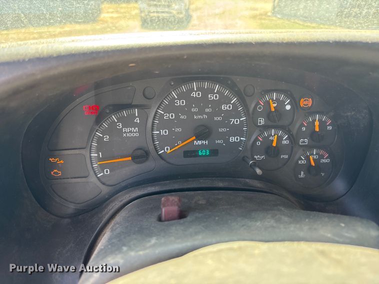 image for item EA4568 2004 Chevrolet C8500 grain truck