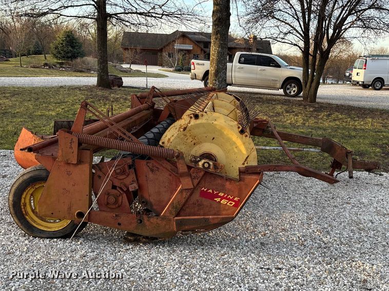 image for item EA4570 New Holland 460 swather / windrower