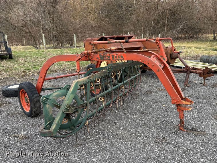 image for item EA4573 Hay equipment