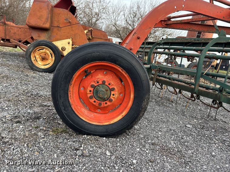 image for item EA4573 Hay equipment