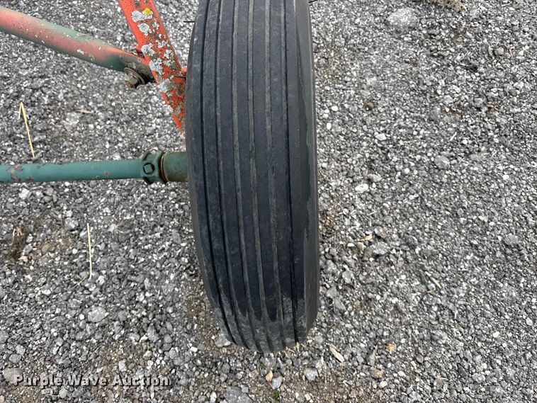 image for item EA4573 Hay equipment