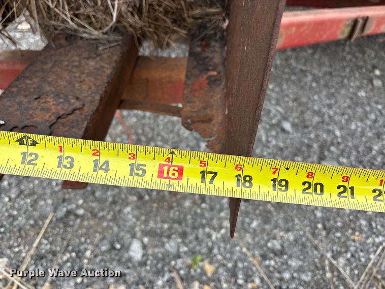 image for item EA4574 Hay equipment