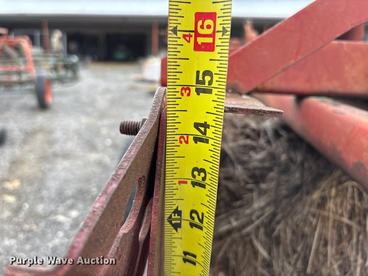 image for item EA4574 Hay equipment