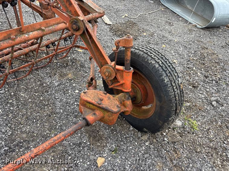 image for item EA4574 Hay equipment