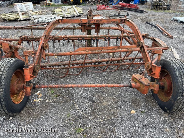 image for item EA4574 Hay equipment
