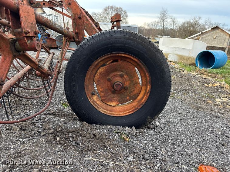 image for item EA4574 Hay equipment