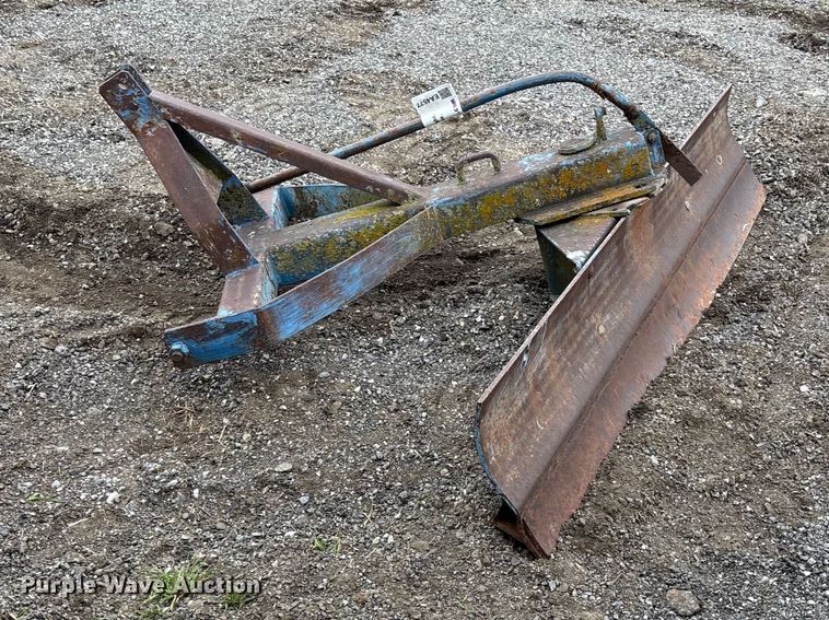 image for item EA4577 Three point blade