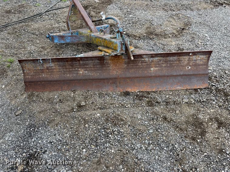 image for item EA4577 Three point blade