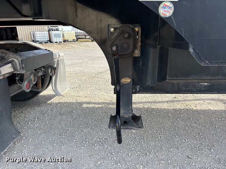 image for item EA4579 2013 B-B drop deck equipment trailer