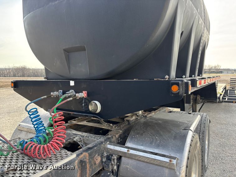 image for item EA4579 2013 B-B drop deck equipment trailer