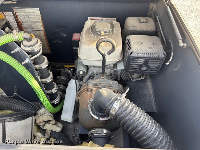 image for item EA4579 2013 B-B drop deck equipment trailer